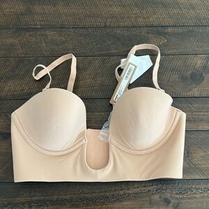 Skims Deep Plunge Shapewear Bra